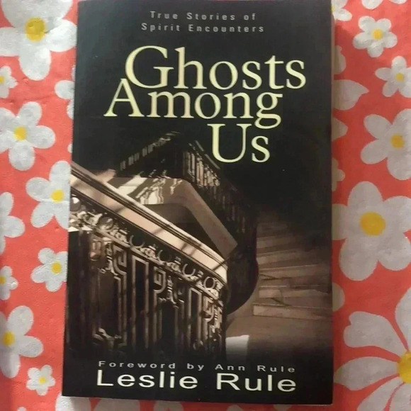3 pack lot of ghost books by Leslie Rule - Picture 6 of 7